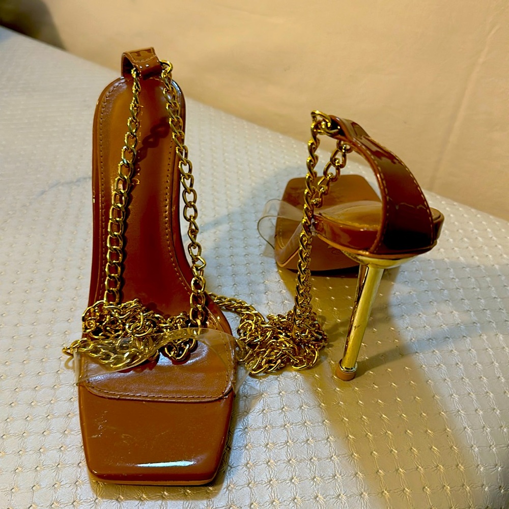 Azalea Wang, High heels, Gold anklet strap, Size 7